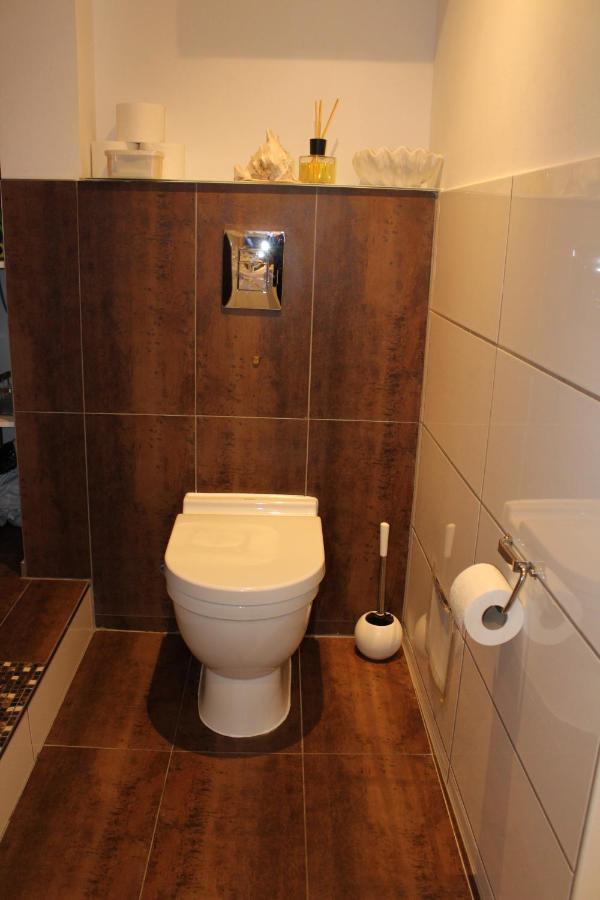 Rooms In Shared House Saarbrucken Center Екстер'єр фото